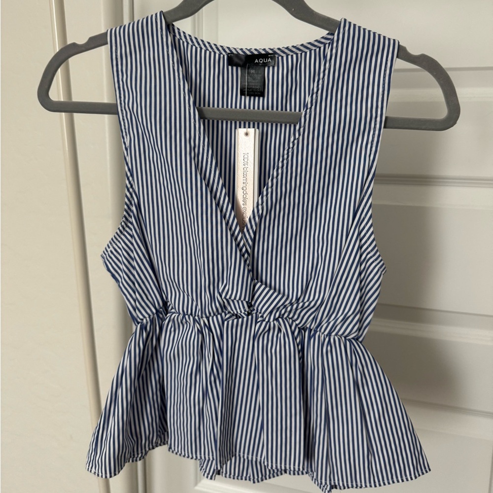 AQUA Top